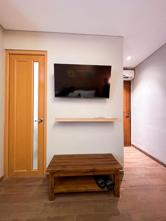Lugano Arte Homestay Jakarta Exteriör bild