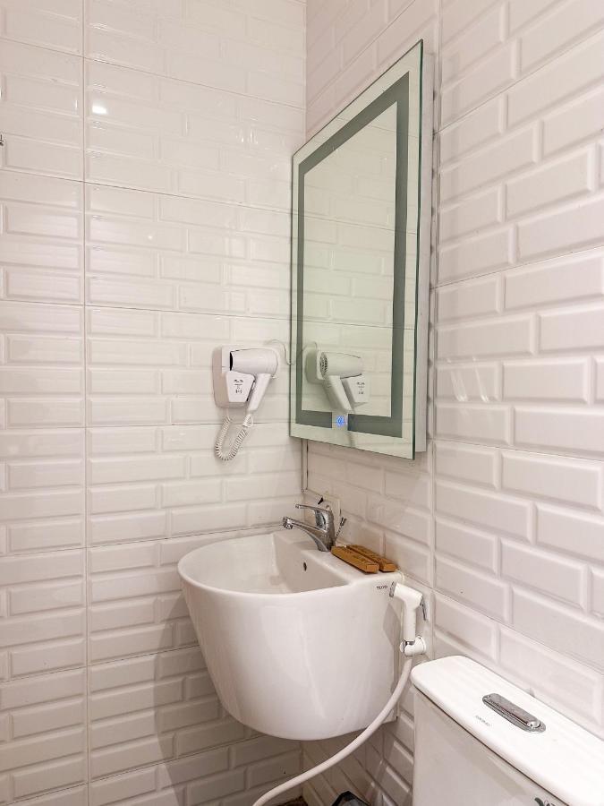 Lugano Arte Homestay Jakarta Exteriör bild
