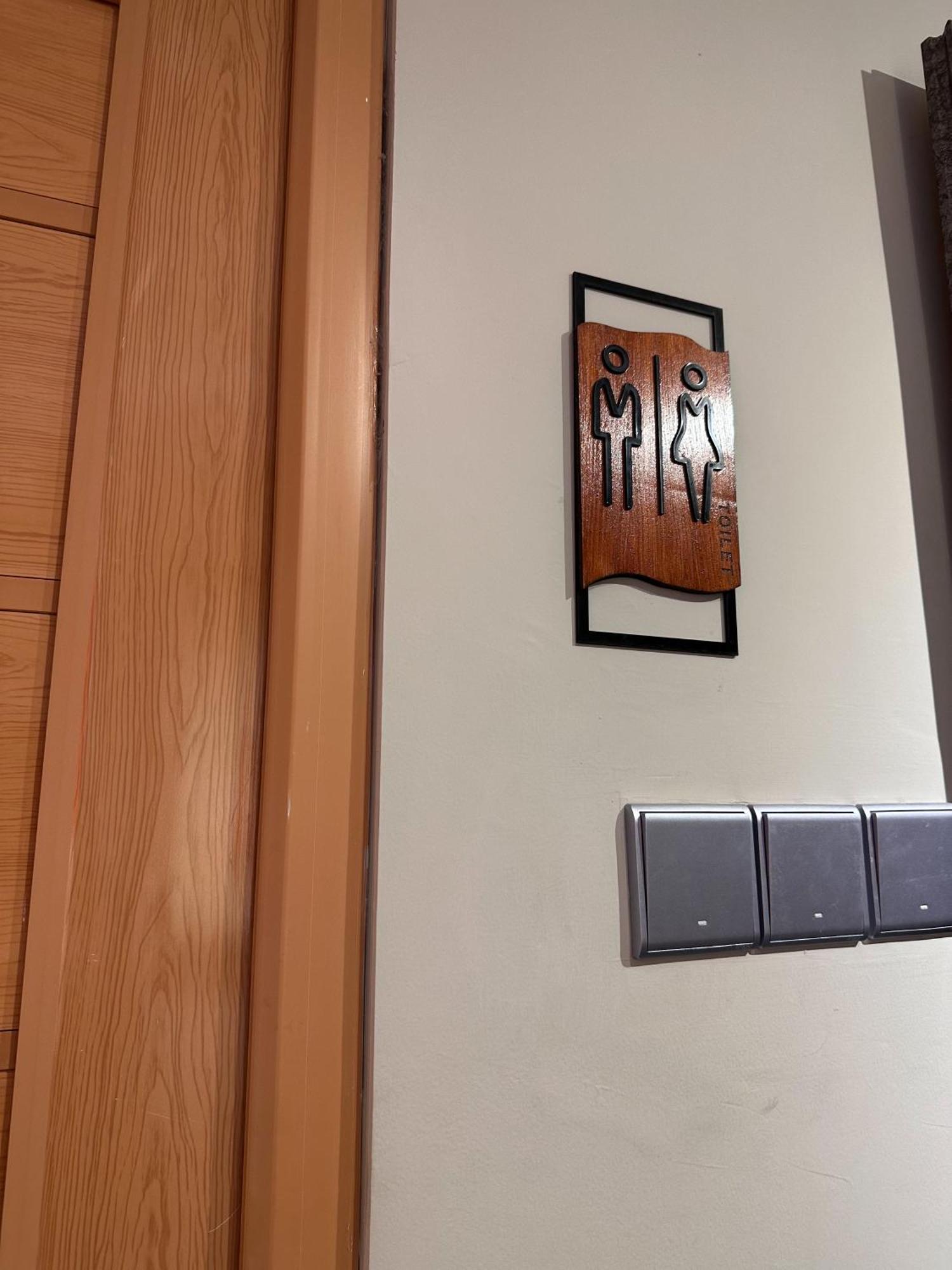 Lugano Arte Homestay Jakarta Exteriör bild